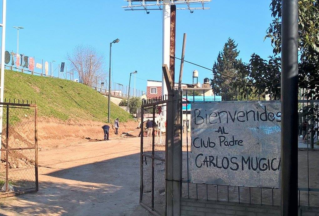 La entrada al Club en sus inicios
